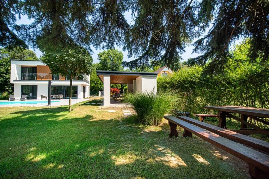 Bony Resort Sarvaš Exteriér fotografie